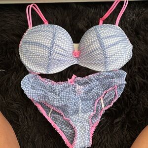 Victoria’s Secret lingerie bra and panty set